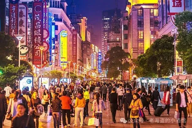 典型的东亚式高密度城市街道（一）